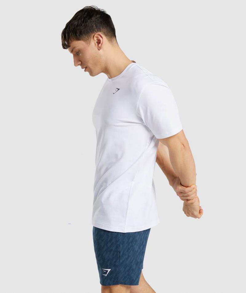 Gymshark Critical Regular Fit T-Shirts Férfi Fehér  Hungary |  LFOJC-9843